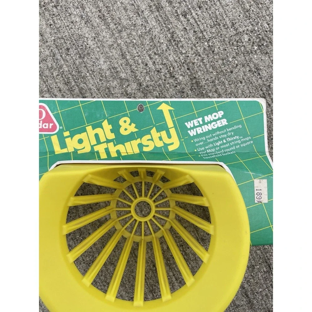 1986 O Cedar Light N' Thirsty Wet Mop Wringer Item Yellow New NOS One Of A Kind